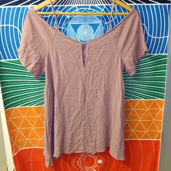 ❄️ NWT Pacsun LA Hearts Boho Mauve Pink Cold Shoulder Blouse Embroidered Sz XS - Picture 3 of 5